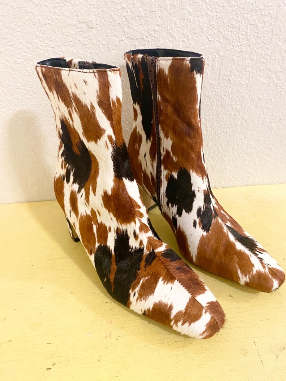 Sam Edelman  Size 8 Women’s  Multicolored Print Heeled Boots